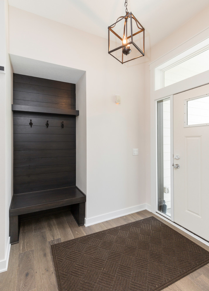 Home design - transitional home design idea