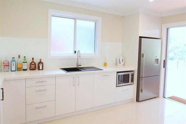 Banksia Pl, Kenthurst moderne-koekken