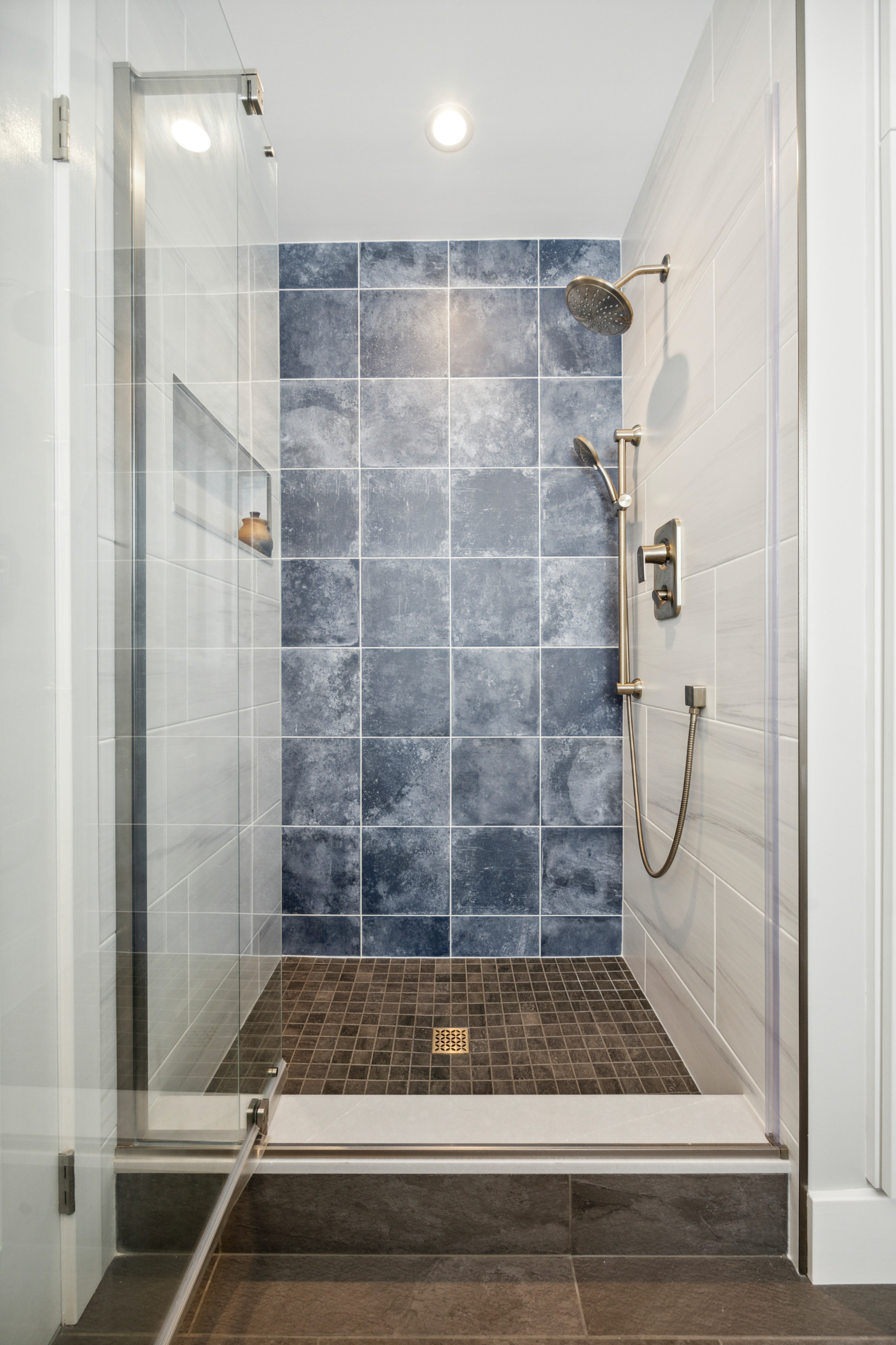 Small Footprint & Big Storage - Contemporary Bath