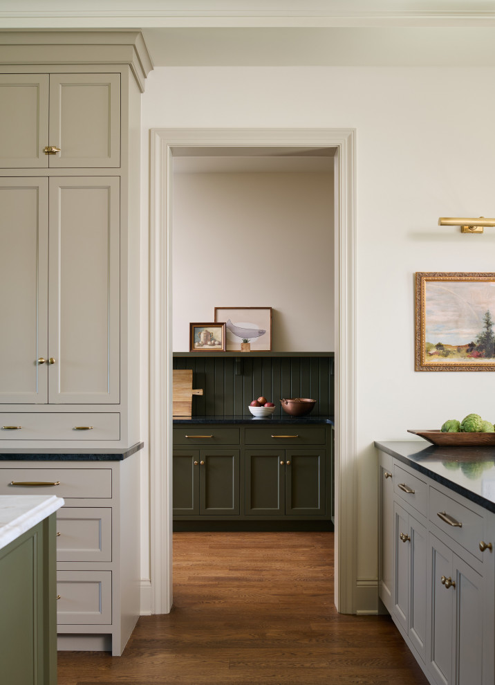 Example of a country home design design in Baltimore