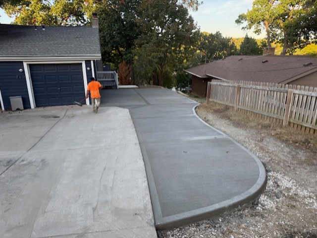 Carport Build & Driveway Extension in Lake Waukomis, MO