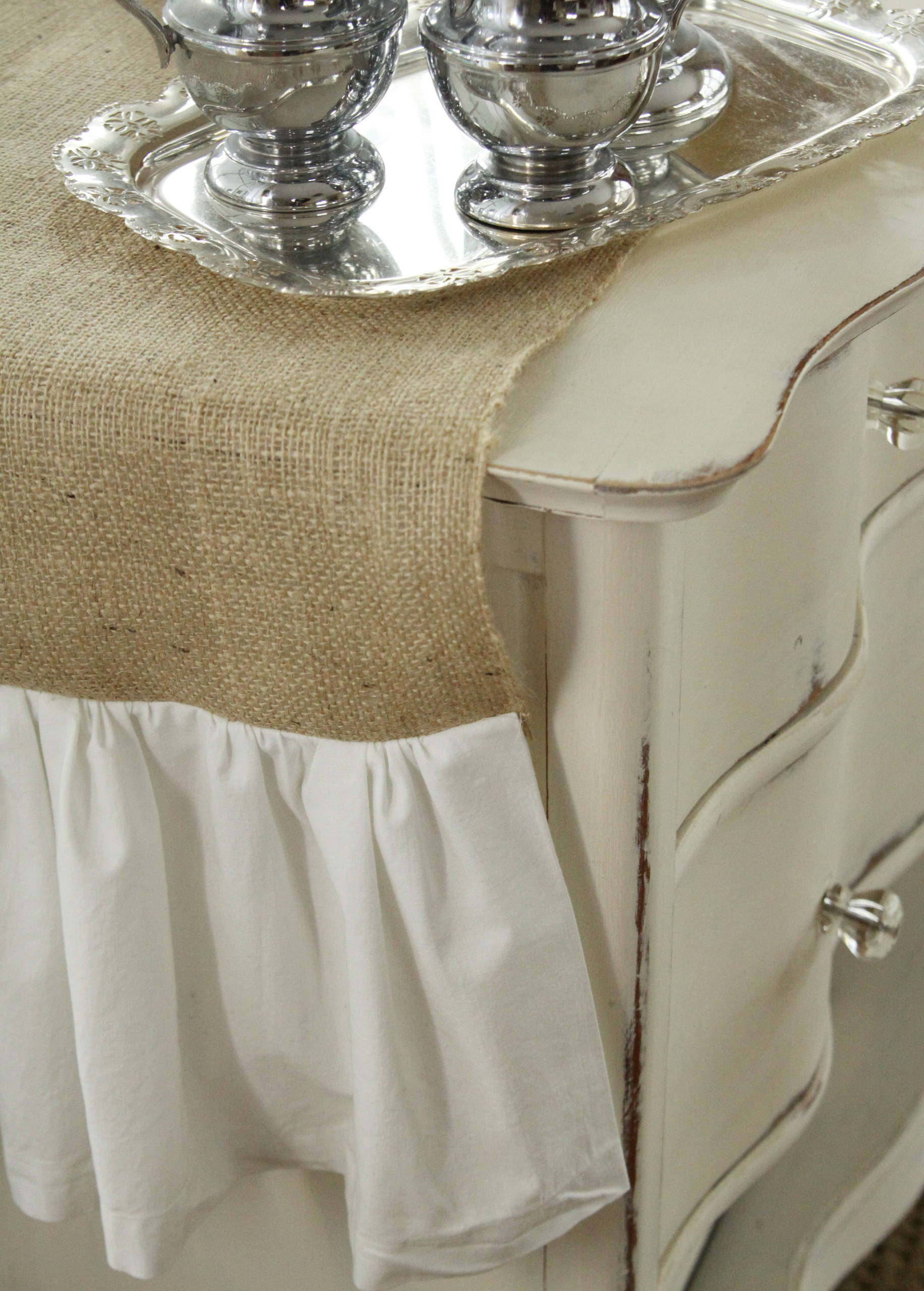 Handmade Home: How to Sew a Table Runner, image size:1832x2560
