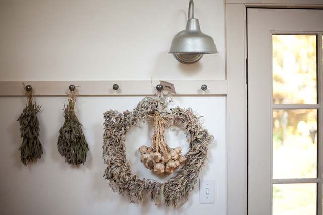 Shy Rabbit Farm farmhouse-entry