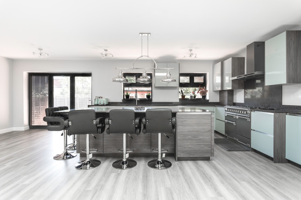 This is an example of a contemporary kitchen in London.