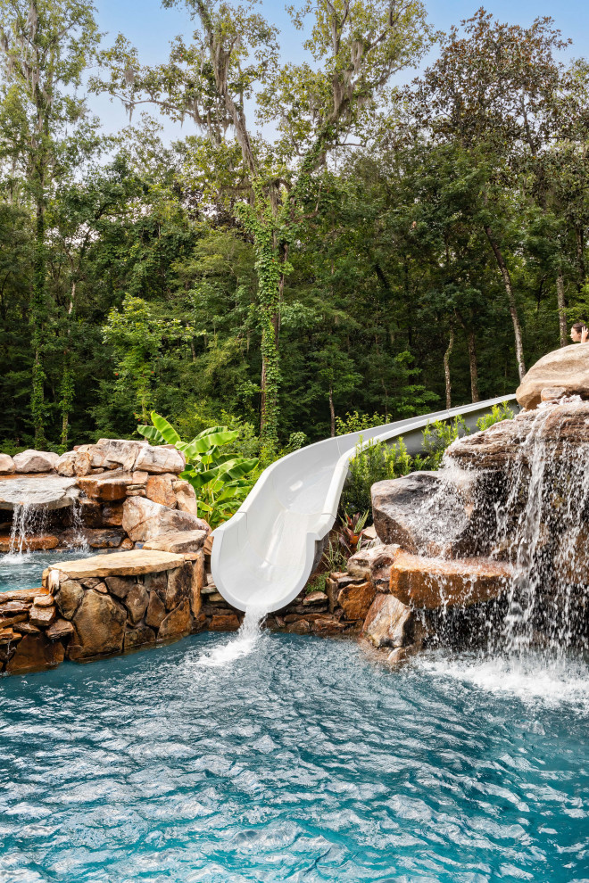 Example of a mountain style pool design in Jacksonville