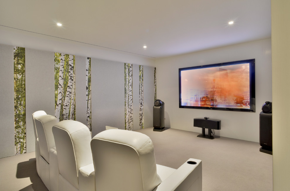 Inspiration for a contemporary home theatre in New York.