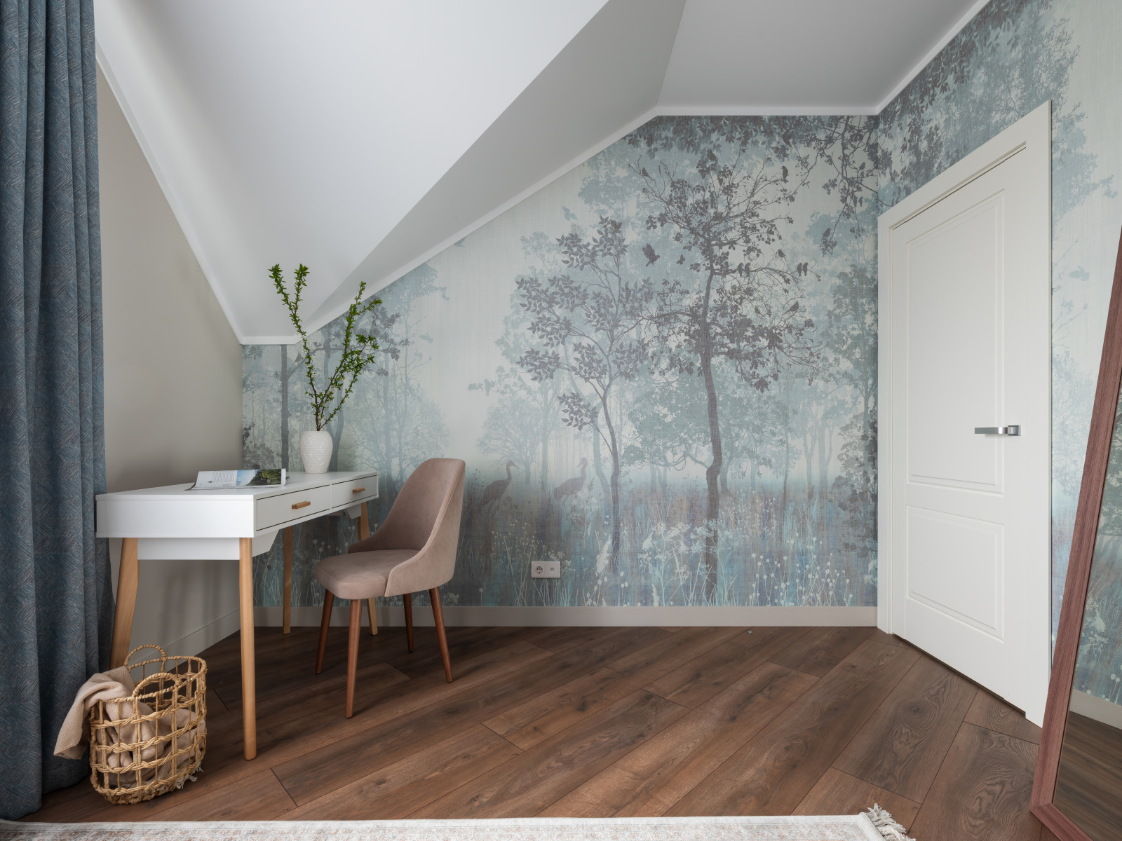 Двухэтажный дом с террасой площадью 170 м²