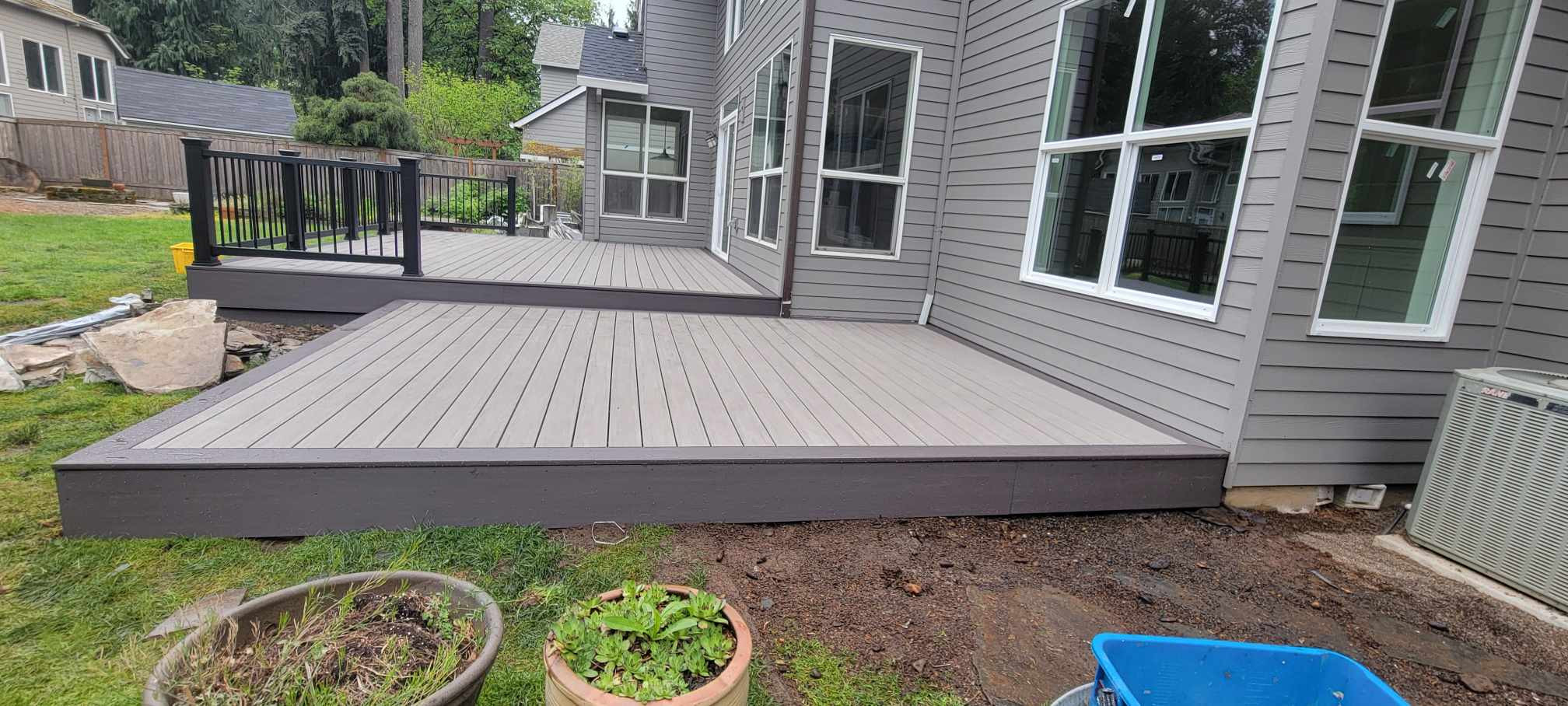 2 tone composite deck with black composite railing