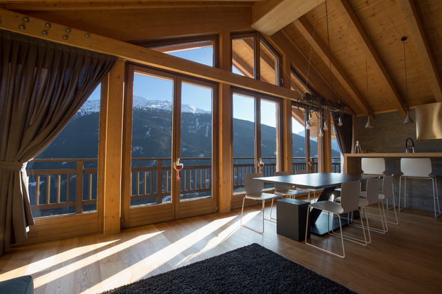 Nest House rustik-vardagsrum