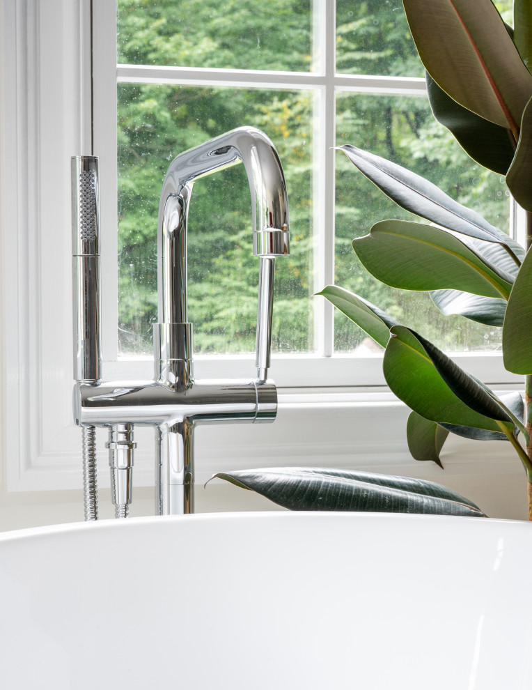 Amber Fresh Modern Farmhouse Primary Bathroom - Country - Bathroom ...