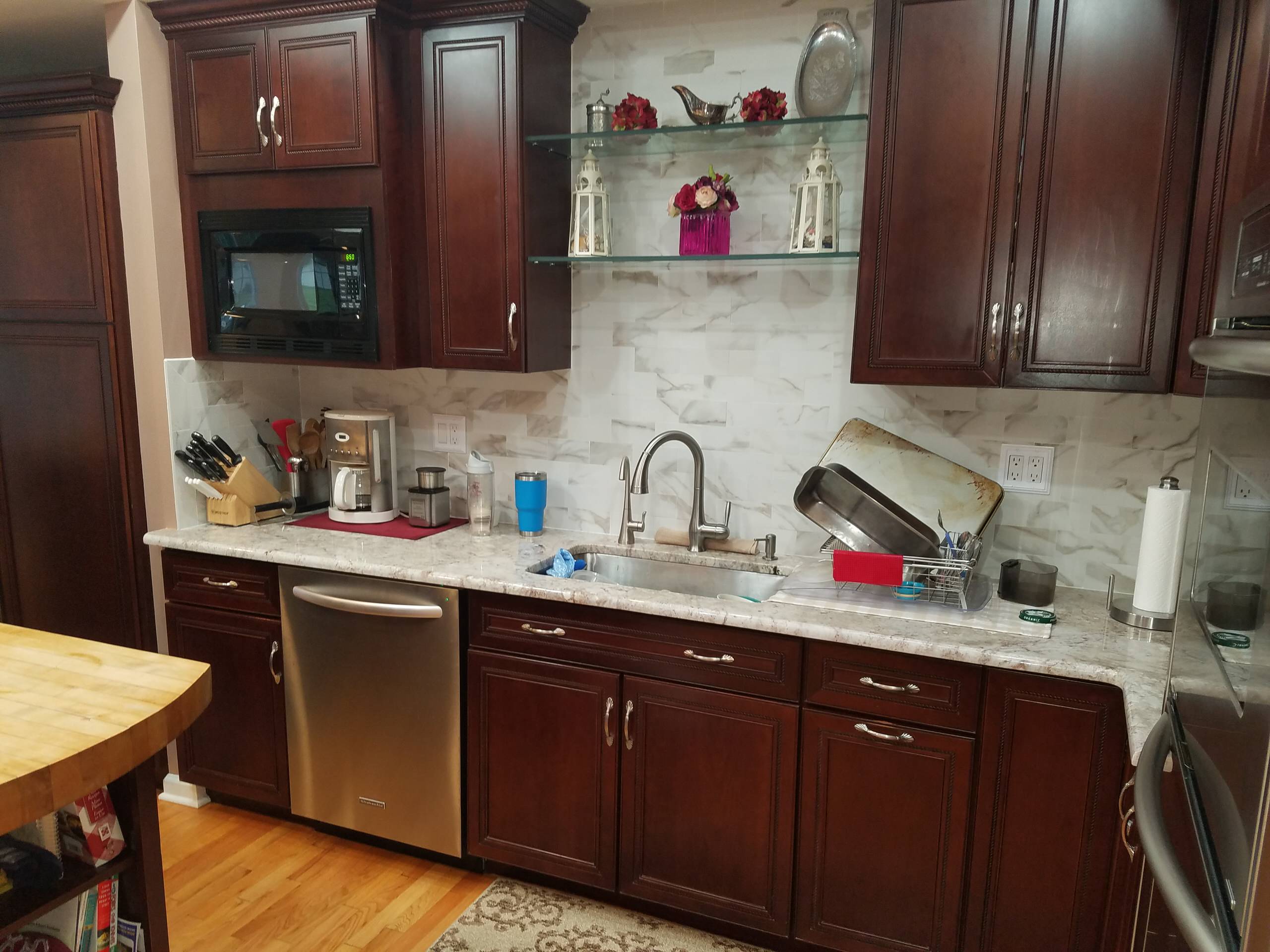 Kitchen Remodel on Sunrise Drive in Hold