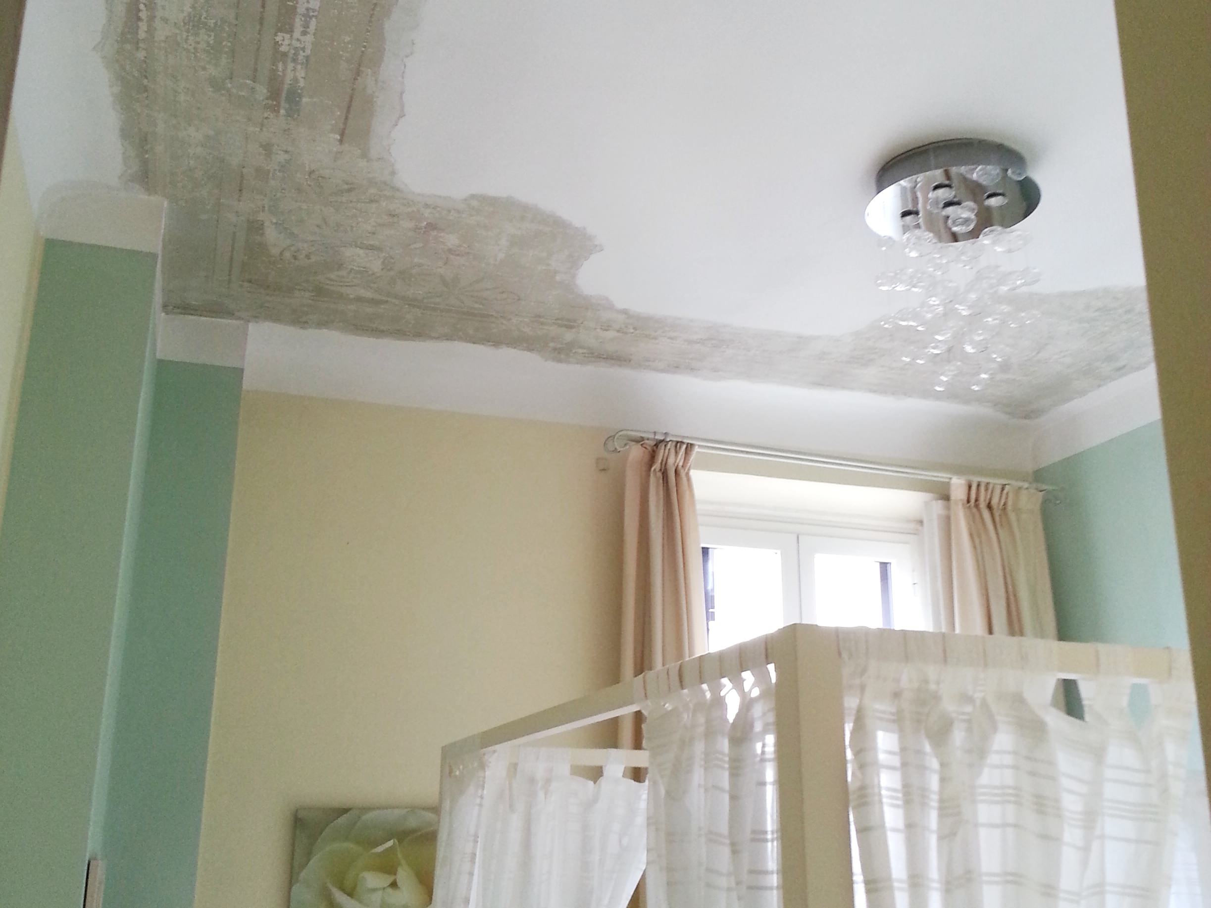 Recupero parziale di decorazioni a soffitto anni '30