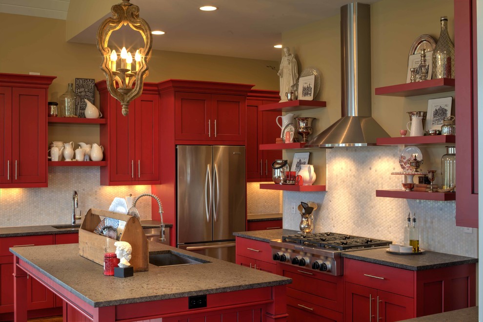 Inspiration for a mid-sized traditional u-shaped kitchen pantry in Kansas City with an undermount sink, recessed-panel cabinets, red cabinets, granite benchtops, white splashback, mosaic tile splashback, stainless steel appliances, medium hardwood floors and with island.