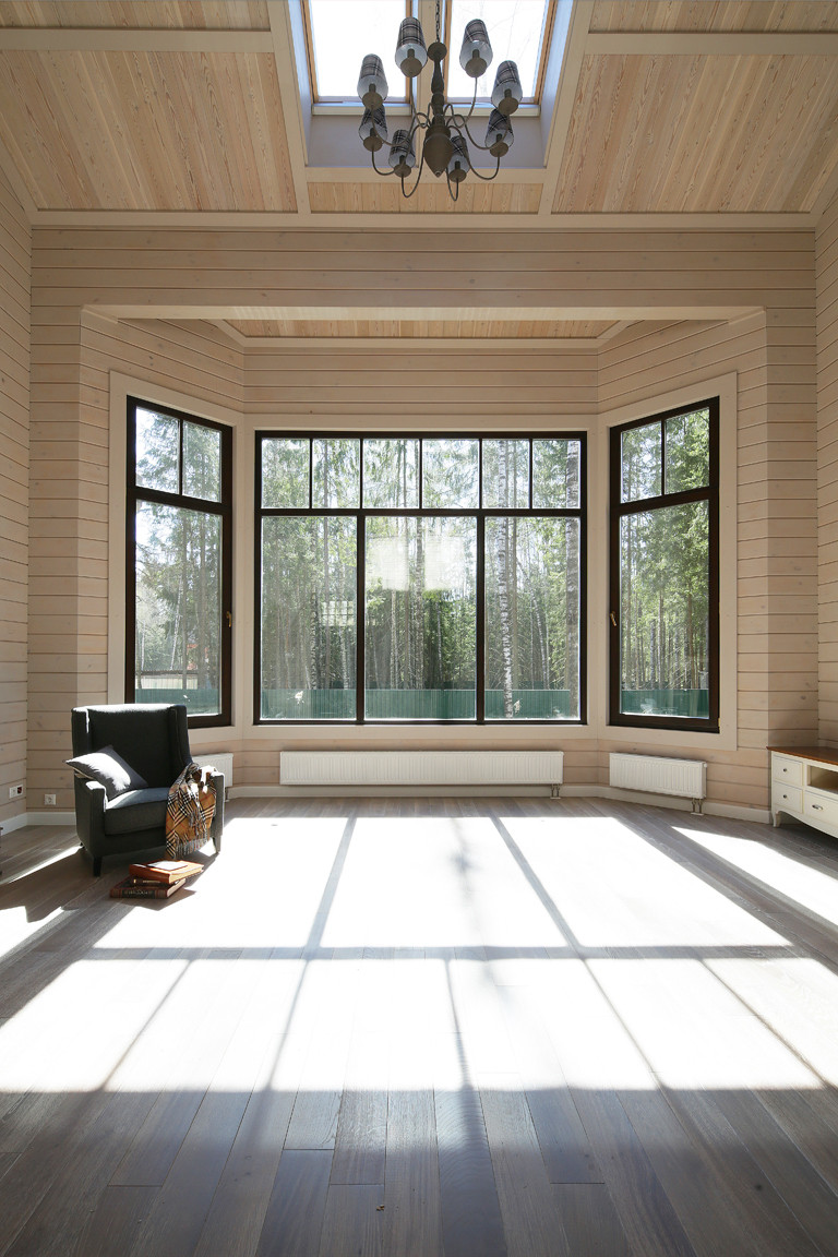 Деревянные окна в домах из клееного бруса