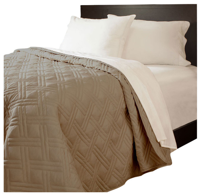 Lavish Home Solid Color Bed Quilt - Full/Queen - Chocolate