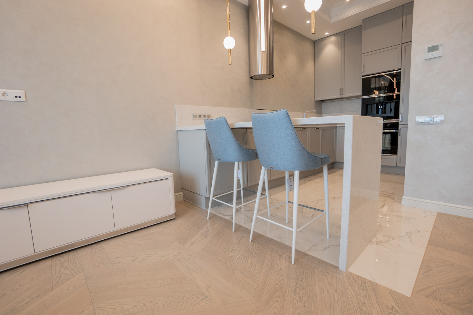 РЕМОНТ ДВУХКОМНАТНОЙ КВАРТИРЫ 60 КВ. М В СТИЛЕ НЕОКЛАССИКА