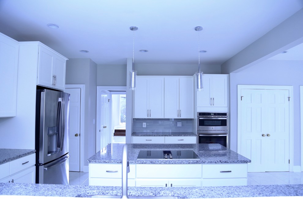 Transitional kitchen photo in DC Metro