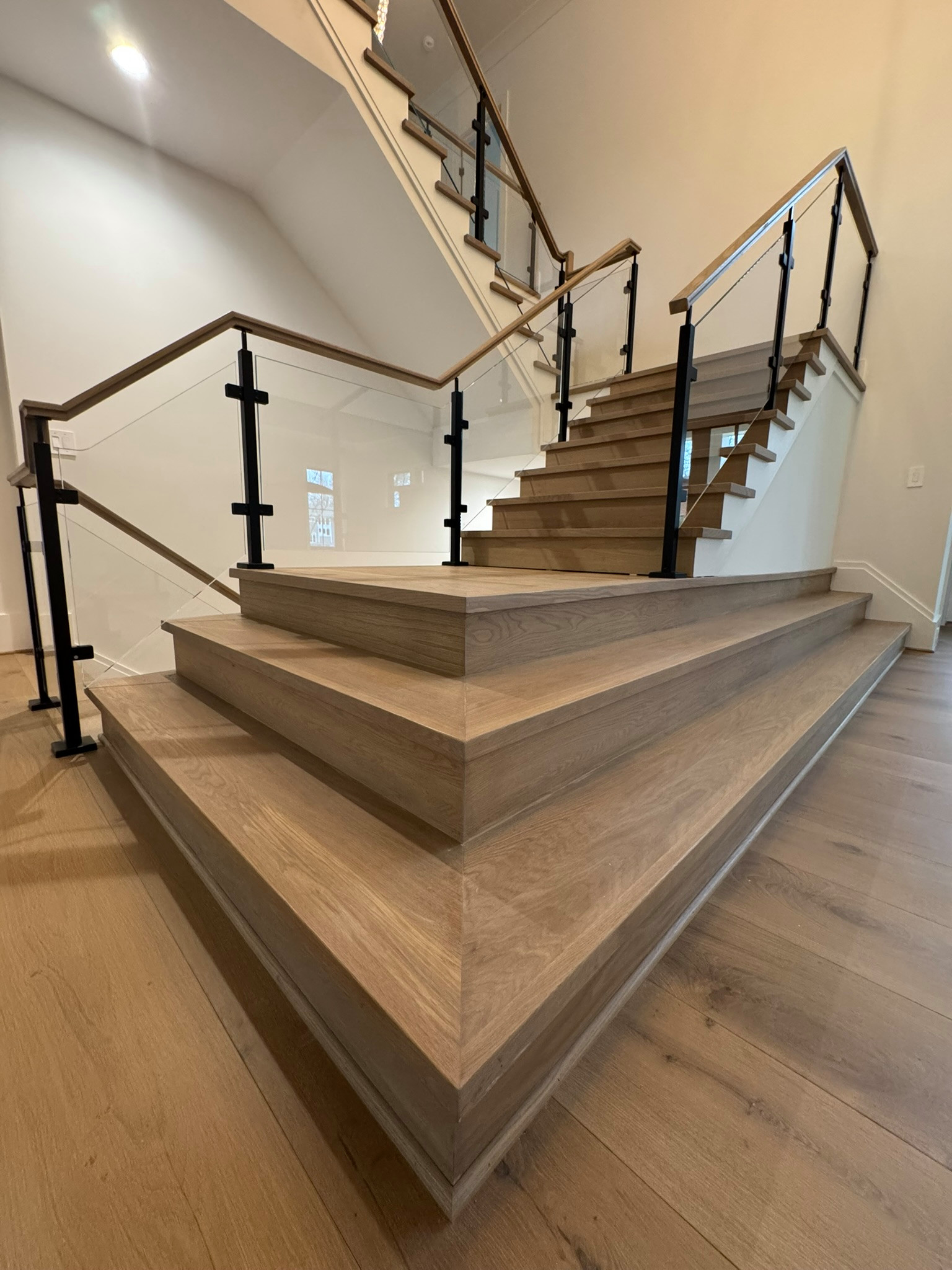 134_Modern White Oak Stair with Glass Balustrade, Vienna, VA 22180