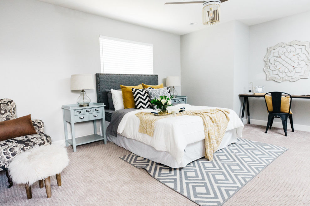 Example of a mid-sized transitional master carpeted and beige floor bedroom design in Phoenix with gray walls and no fireplace