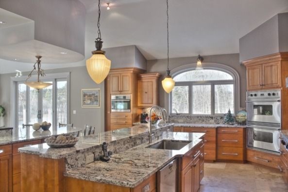 Inspiration for a transitional kitchen remodel in Boston