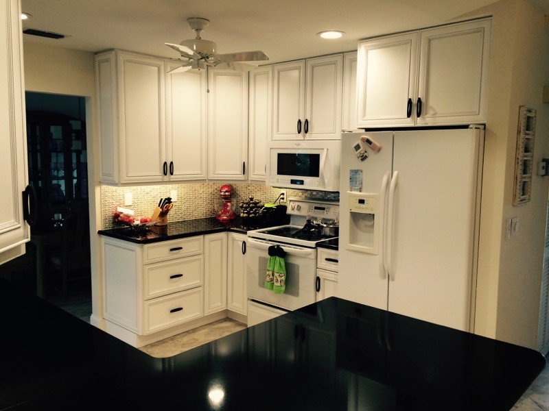 Inspiration for a transitional kitchen remodel in Miami
