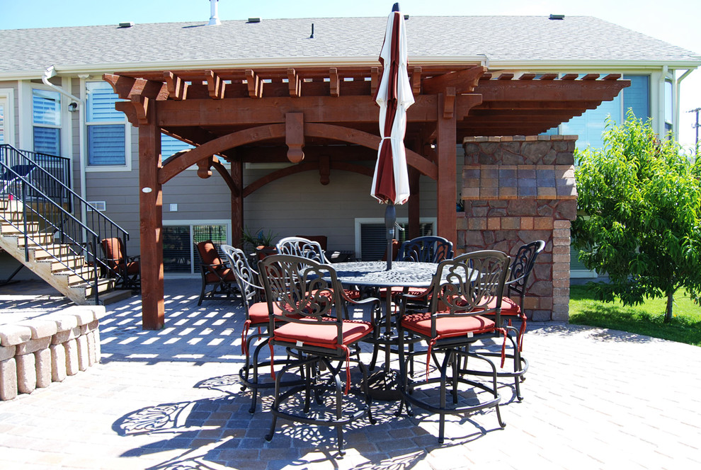 Design ideas for an arts and crafts patio in Salt Lake City.