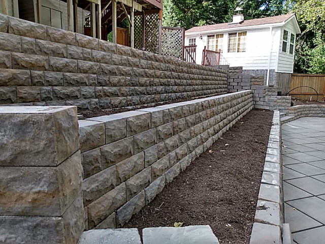Retaining Wall 