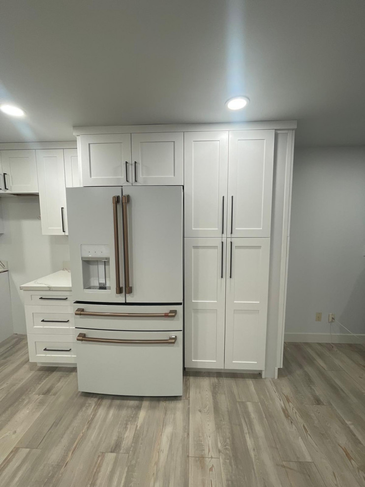 Kitchen - kitchen idea in Seattle