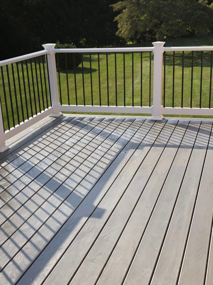 Sykesville Trex  Deck