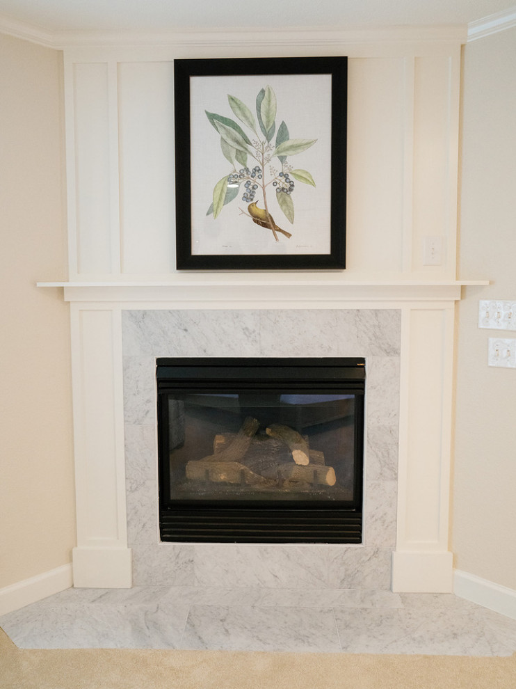 Home design - transitional home design idea in Dallas