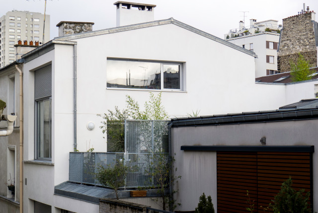 Pignon Est sur la cour int&eacute;rieure contemporary-exterior