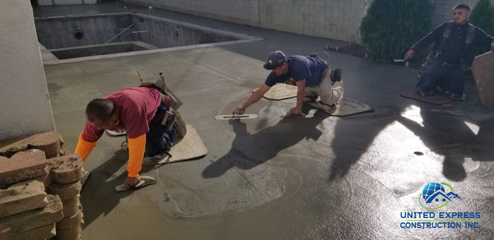 New Pool Construction & Deck