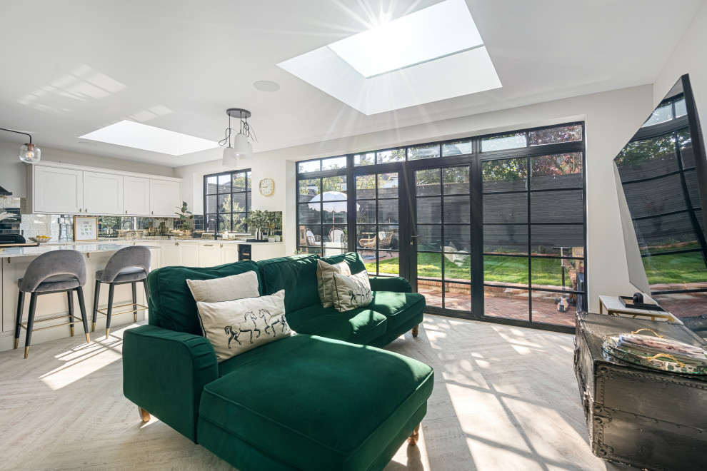 Wyncham Avenue Living Areas & Kitchen
