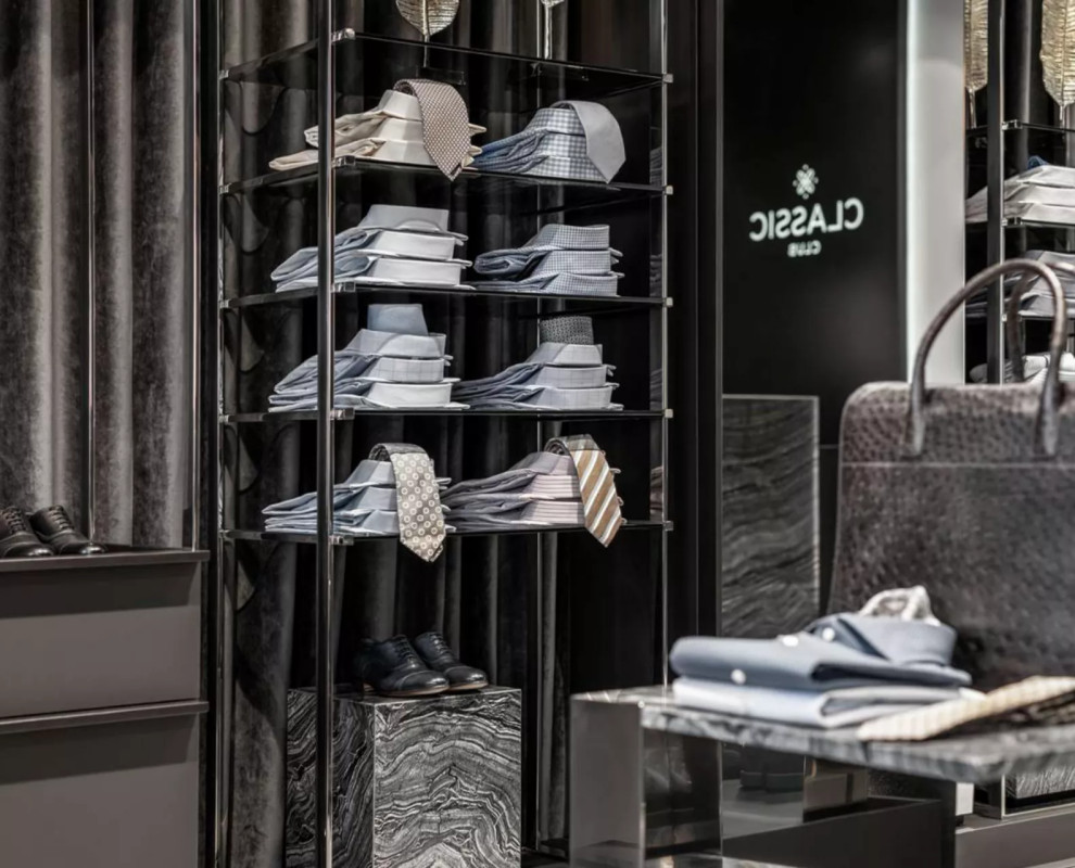 Магазин мужской одежды, обуви и аксессуаров  галерея «Времена Года»