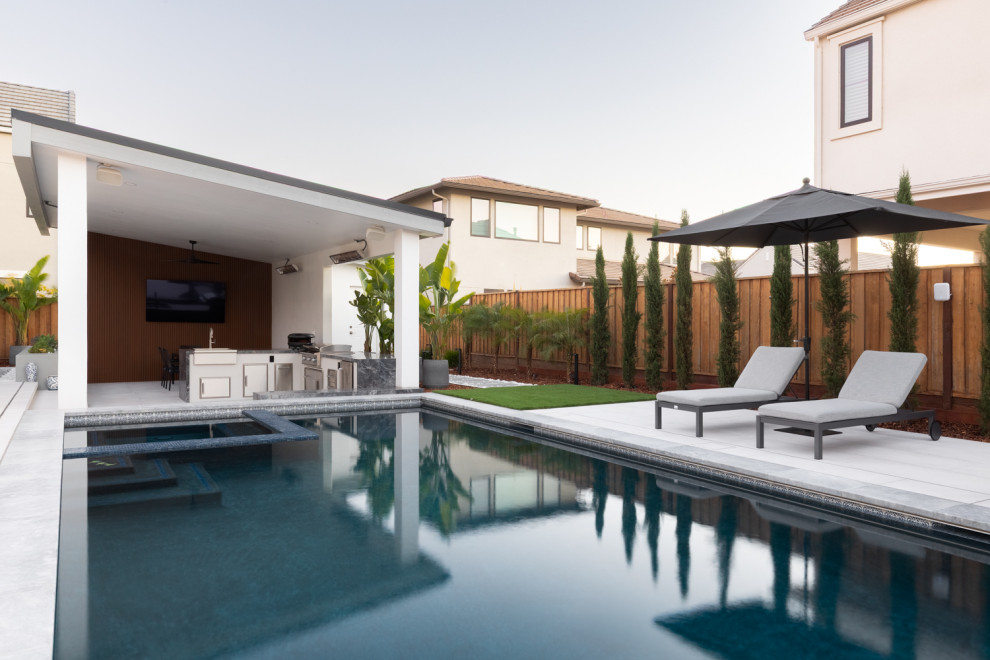 Borello Estates - Pool Party Place