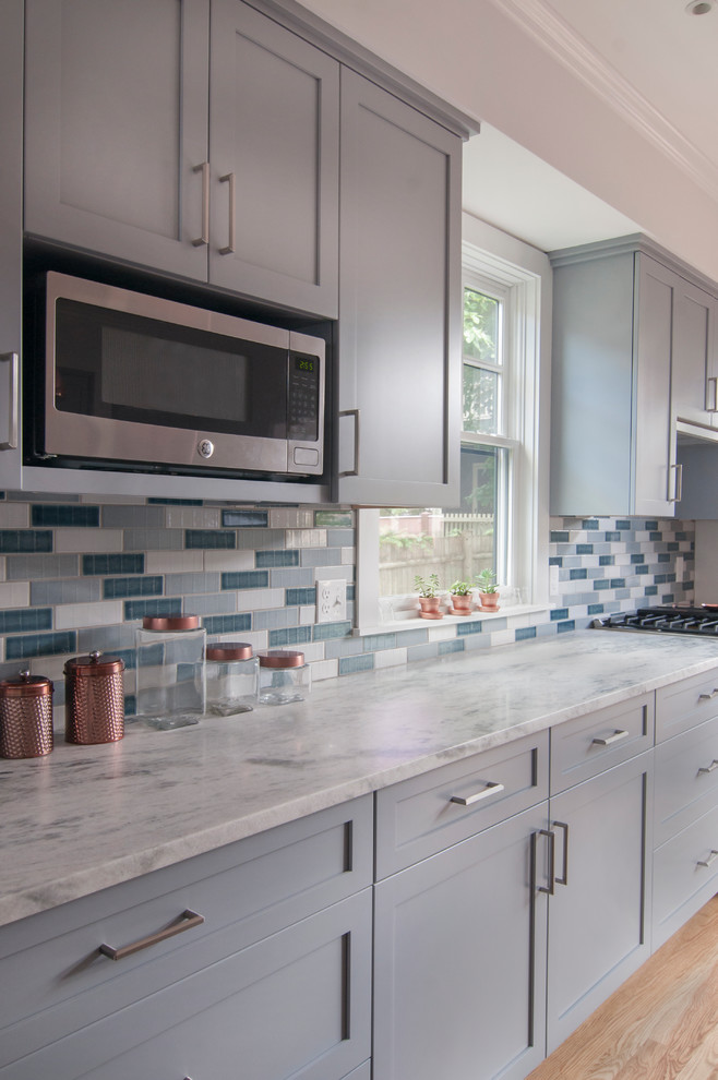 Home design - transitional home design idea in Boston