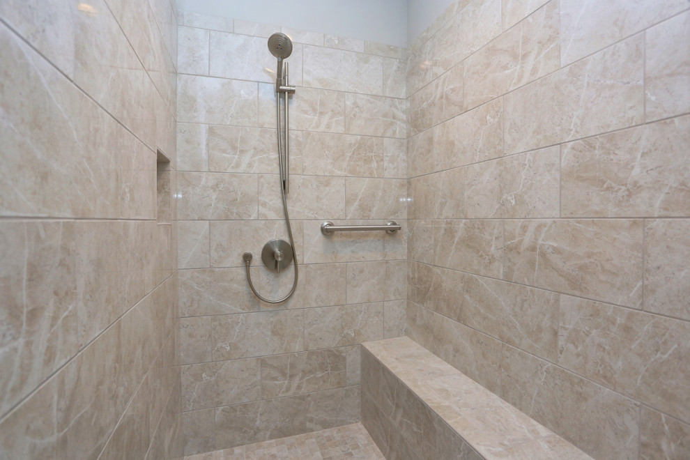 Transitional bathroom photo in Raleigh