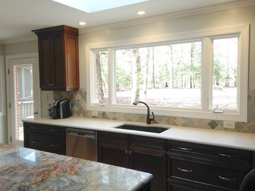 Transitional kitchen photo in Raleigh