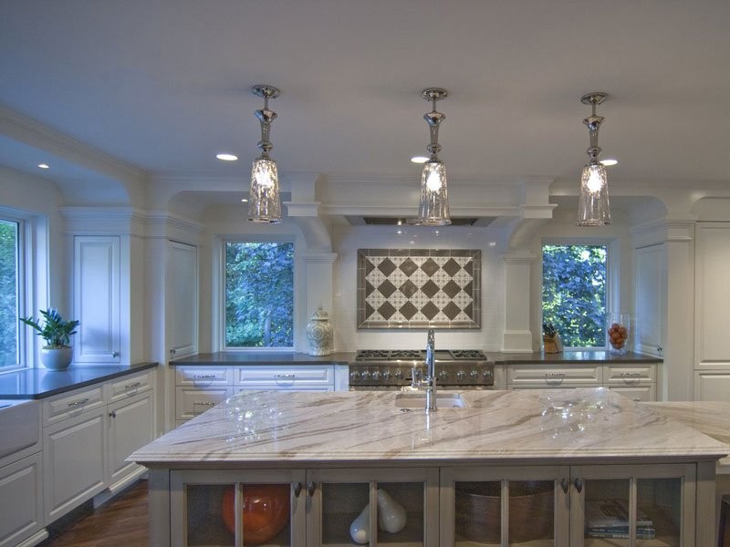 Example of a transitional kitchen design in Phoenix