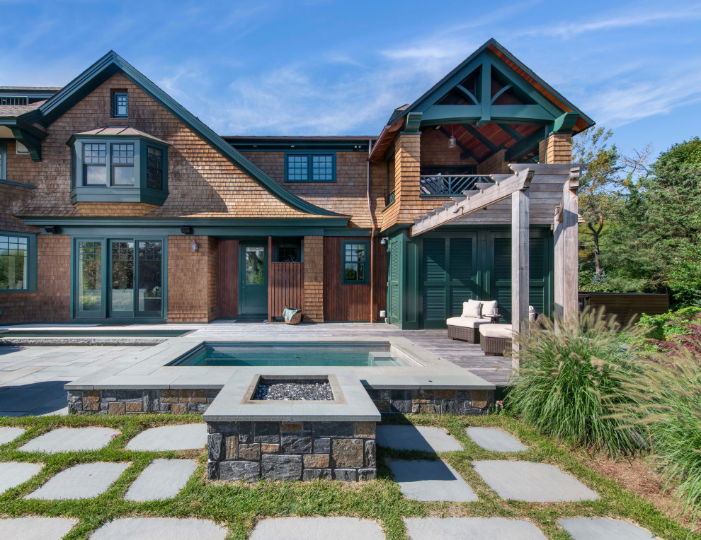Home design - transitional home design idea in Boston