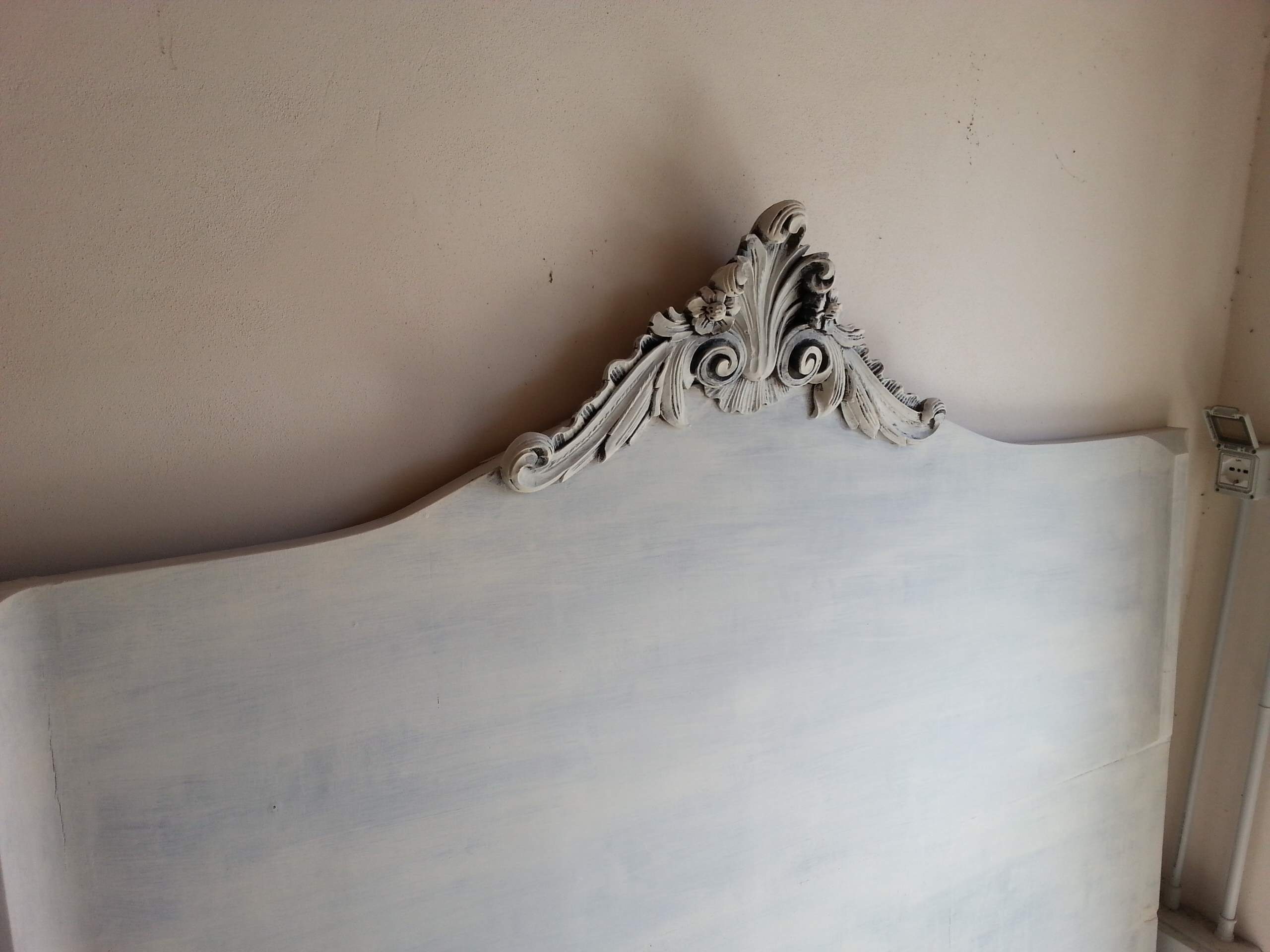 Particolare finitura shabby chic