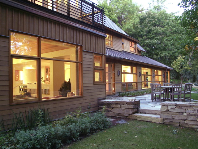 Hill Section Home rustic-exterior