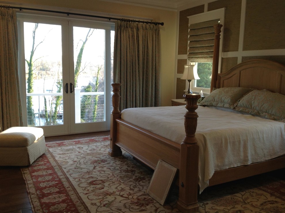 Transitional master bedroom in Baltimore with beige walls.