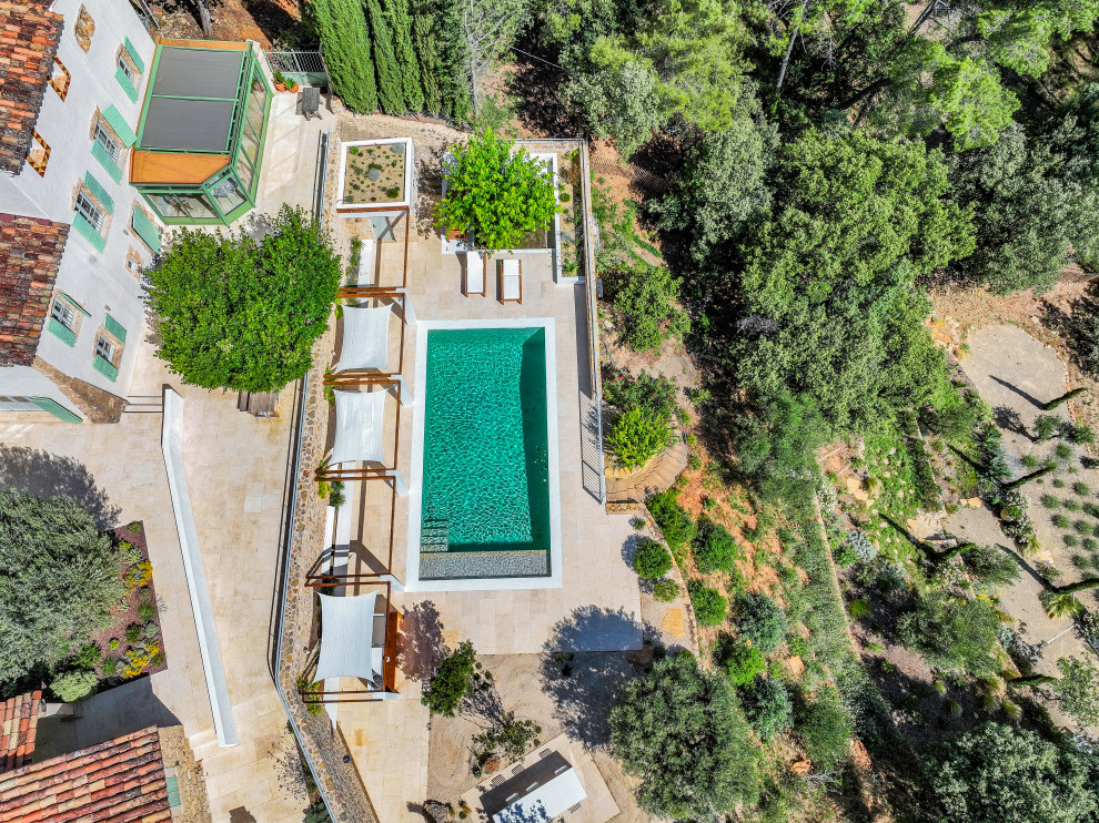 Tourtour - un  jardin dans le ciel