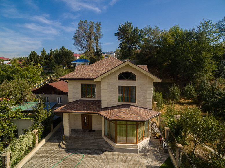 Гибкая черепица ТЕХНОНИКОЛЬ SHINGLAS, коллекция РУМБА, цвет АРАХИС