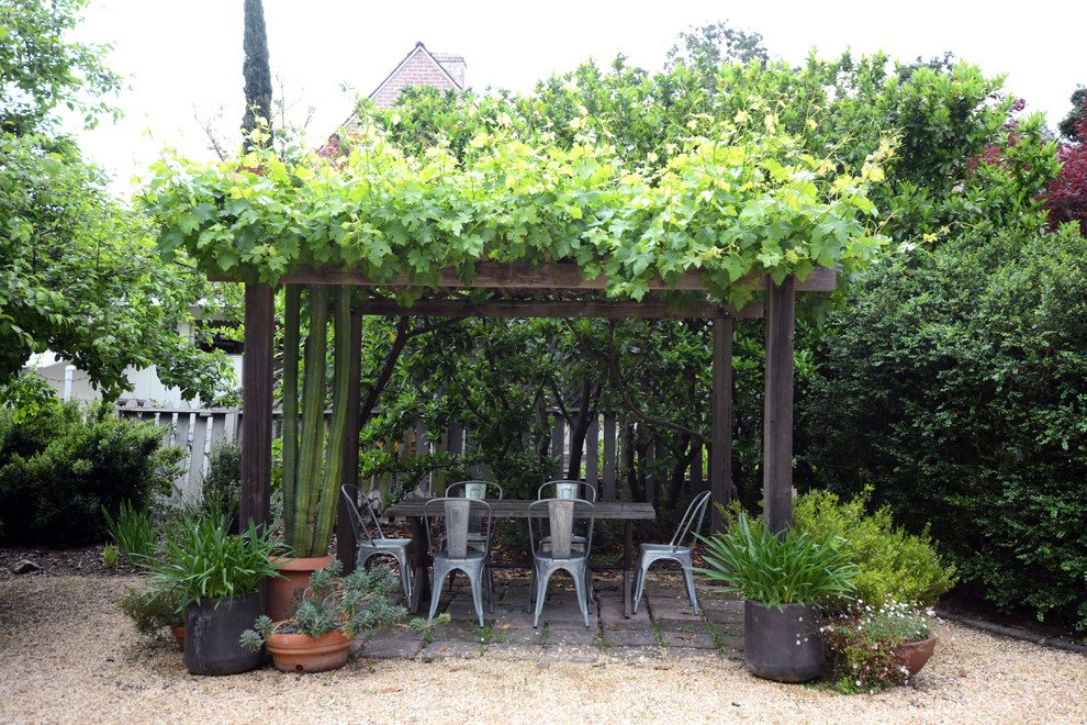 Photo of a transitional landscaping in Other.