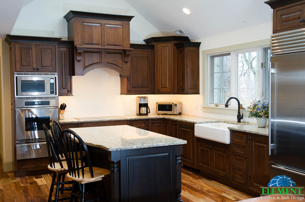 This is an example of a traditional kitchen in Philadelphia.