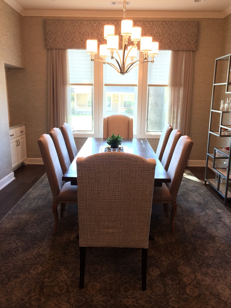 Dining room - mid-sized transitional dark wood floor and brown floor dining room idea
