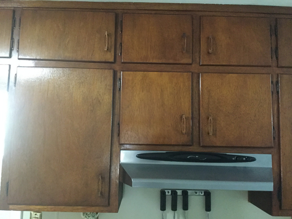 1964 kitchen stained red mahogany looking to change stain