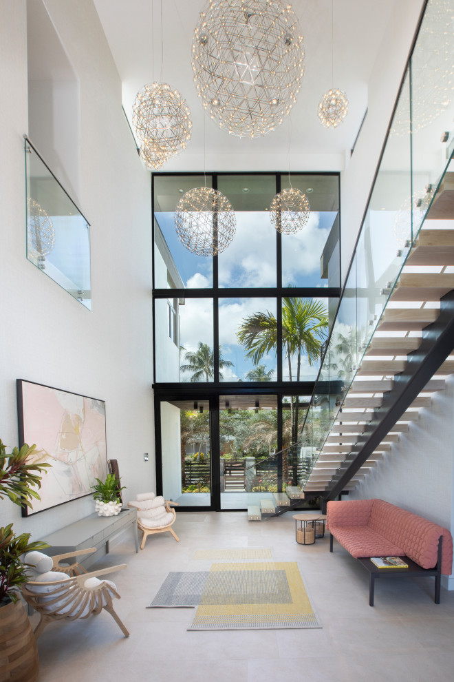 This is an example of a contemporary entryway in Miami.